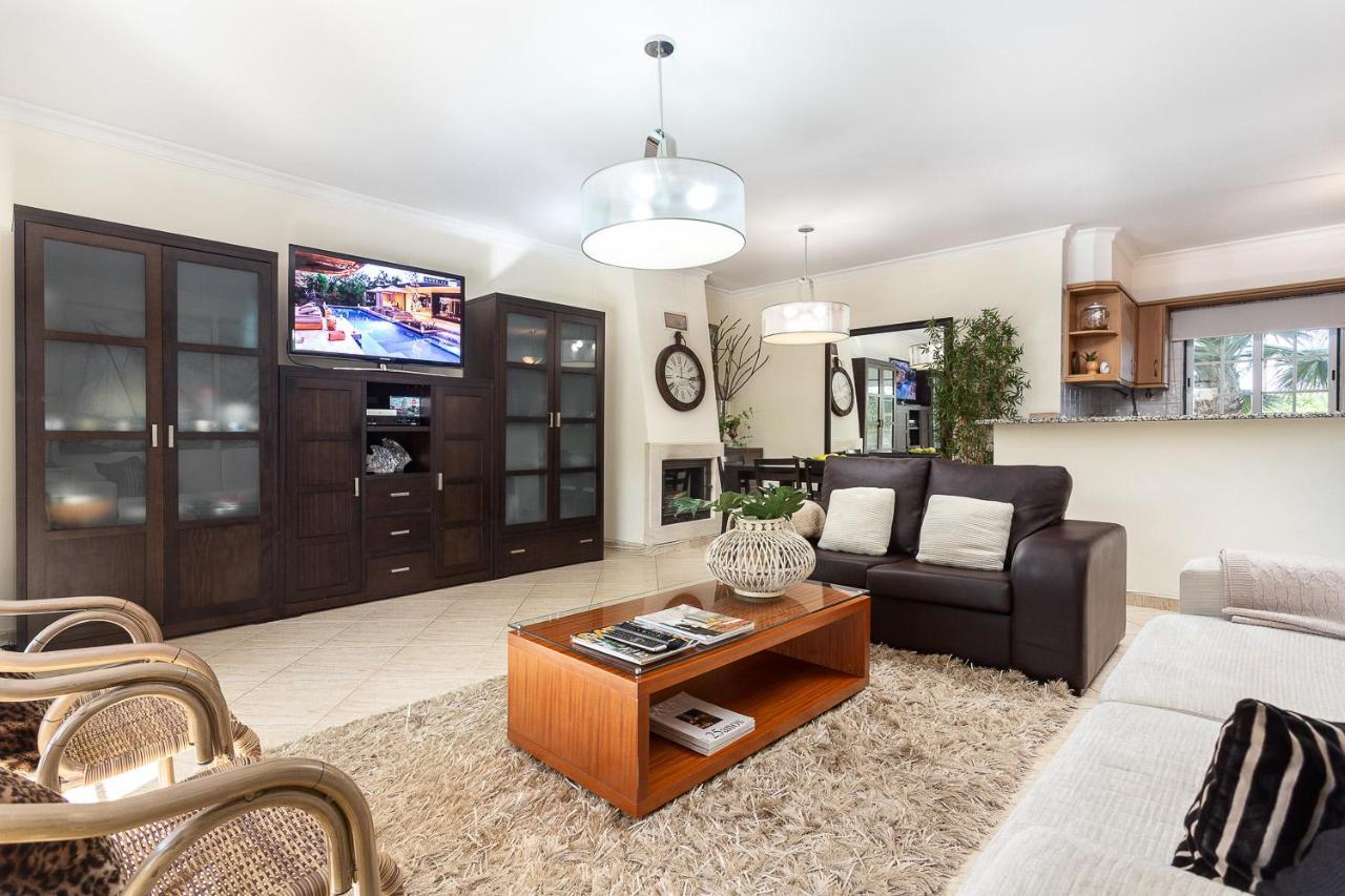 Decor N' Cozy Place For Families And Friends Guia  Exterior foto