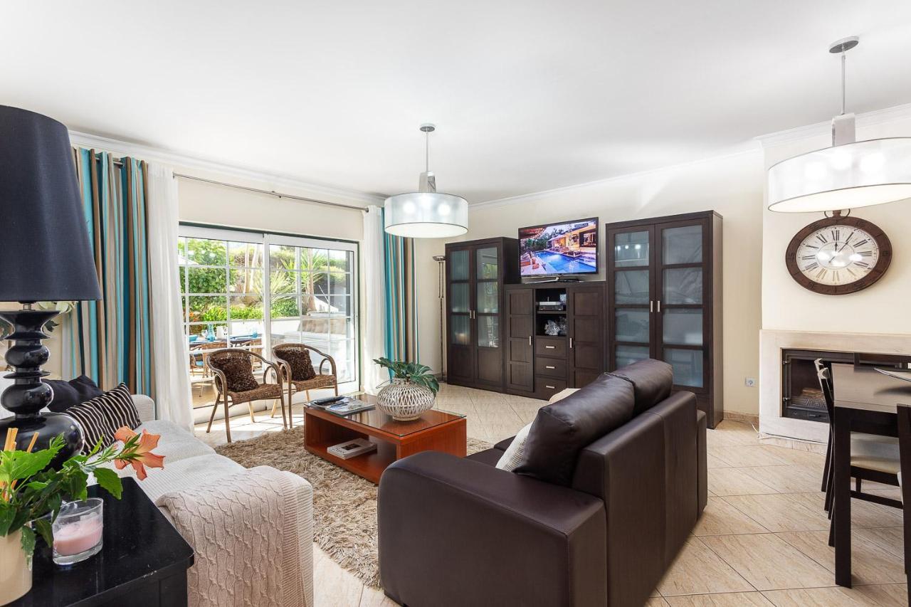 Decor N' Cozy Place For Families And Friends Guia  Exterior foto