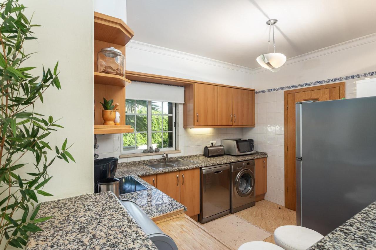 Decor N' Cozy Place For Families And Friends Guia  Exterior foto